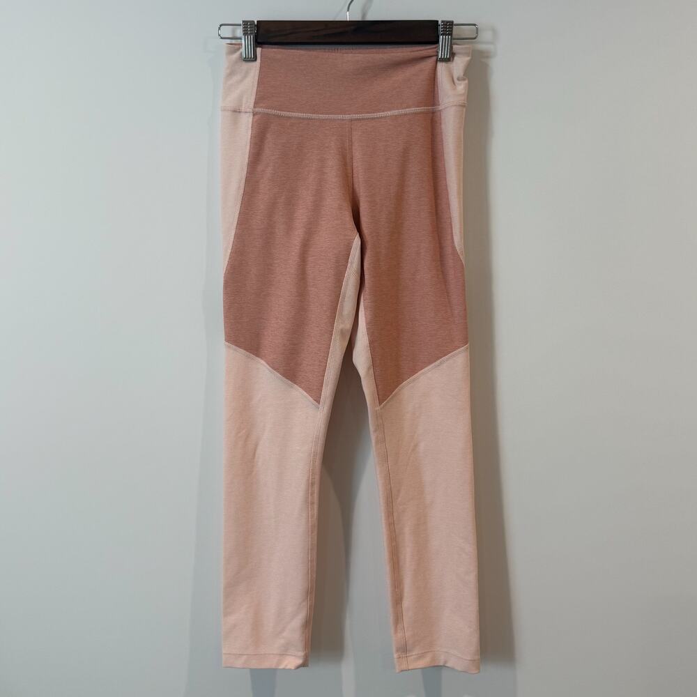 Outdoor Voices 3/4 Warmup Leggings Pink Colorblock XS Athletic Pants EUC - Picture 3 of 5